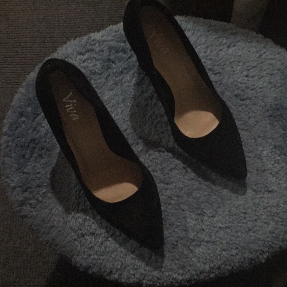 Shoes - Picture 2 of 2